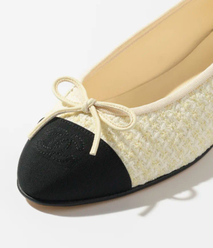 CHANEL Ballerinas Cotton tweed & grosgrain Light yellow & black