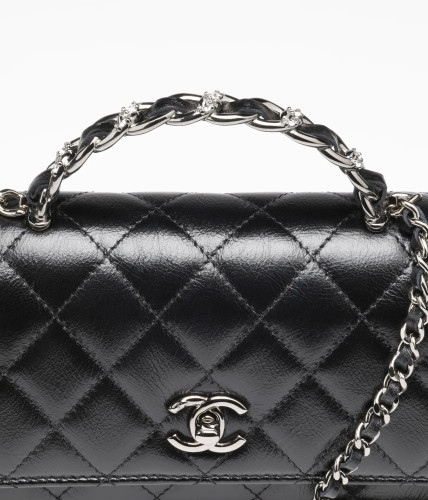 CHANEL Clutch With Chain - Black