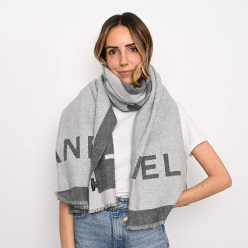 CHANEL Gray Cashmere Scarf Image 1