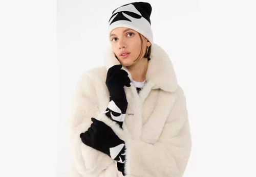 KATE SPADE Oversized Spade Beanie And Glove Set