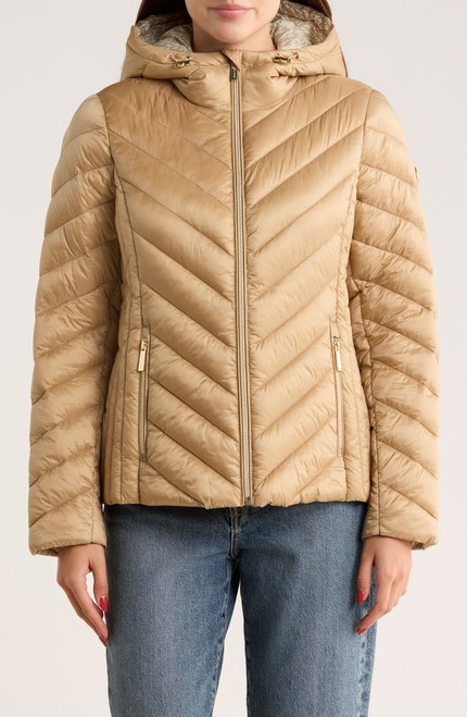 MICHAEL KORS Hooded Packable Chevron Quilted Jacket - Khaki