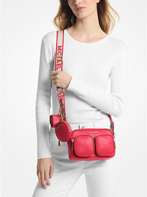 MICHAEL KORS  Jet Set Travel Medium Leather Messenger Bag - Bright Red MICHAEL KORS  Jet Set Travel Medium Leather Messenger Bag - Bright Red