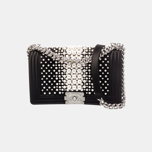 CHANEL Medium Pearl Boy Bag (Pre-owned) CHANEL Medium Pearl Boy Bag (Pre-owned)