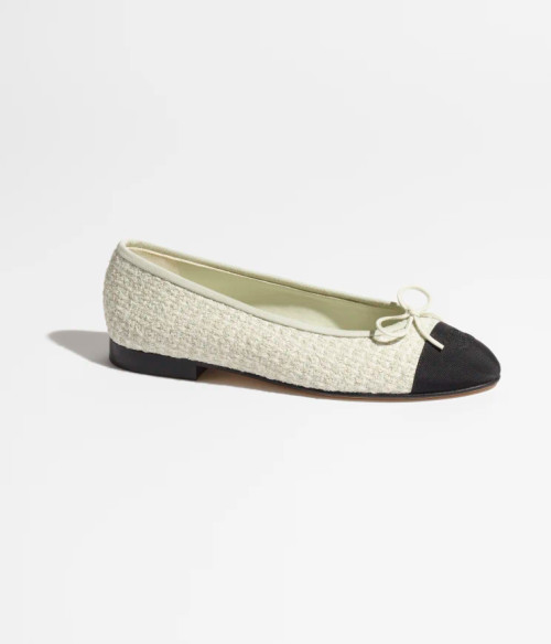 CHANEL Cotton tweed & grosgrain Light grey, white & black  ShoesShoes