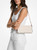 MICHAEL KORS Empire Medium Signature Logo Chain-Link Pochette VANILLA/ACORN Image 3