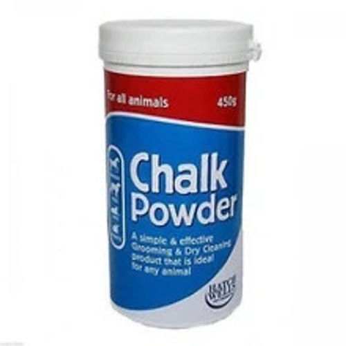 Hatchwells Chalk Powder is a simple and effectiveway to keep you animals coat clean and bright. This easy to use powder brightens the coat and helps groomers to grip slippery coats when cleaning, stripping or trimming. Great for showing your dog or cat but also suitable for all animals.