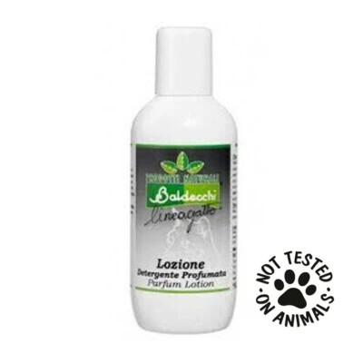 Give your cat gentle grooming care with Baldecchi Perfumed Cleansing Lotion, 250ml. Enjoy a clean, shiny coat and a light scent from rose oil.