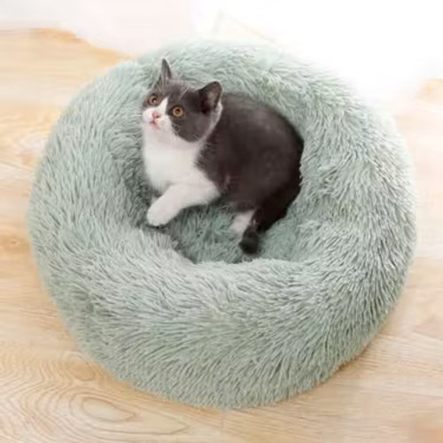 Available in pink or green
Soft comfy beds for snoozing cats and dogs