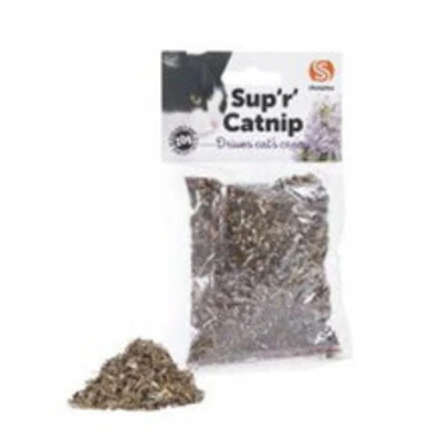 Treat your cat to Sharples 'n' Grant Natural Sup'r' Catnip. With its enticing aroma and natural ingredients, it encourages active play and enhances your pet's happiness.