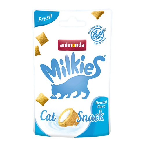 Crunchy milky cat treats
Aiding your cats dental care
