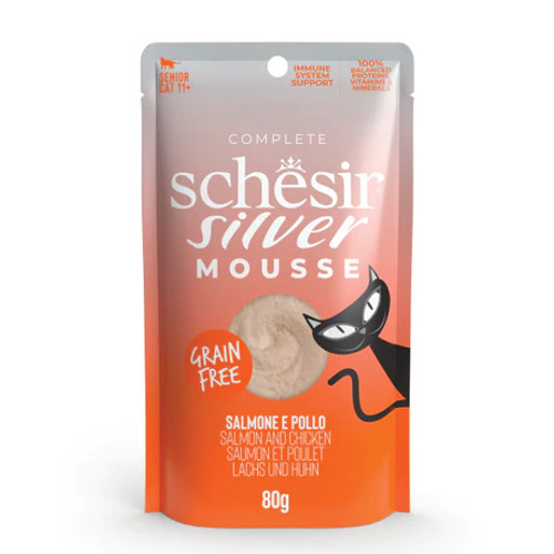 Schesir Silver Mousse is a complete food for senior cats.
Full of salmon and chicken protein in a creamy mousse