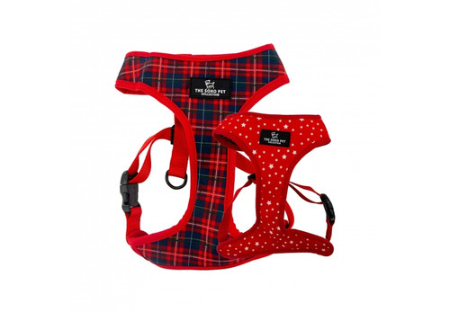 Get the Ancol Soho Star Tartan reversible harness and lead set in small. It's durable, trendy, and easy to use. Order now for your pup's new look.