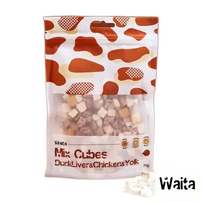 Treat your cat to Waita Freeze-Dried Mixed Cubes, a nutritious blend of chicken, duck liver, and egg yolk. Perfect for picky eaters and training rewards!