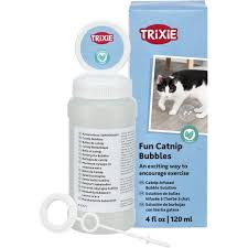 Watch your cat leap with joy! Trixie Catnip Bubbles provide safe, engaging play that promotes exercise and strengthens your bond. Perfect for playful moments!