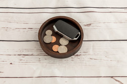 Peruvian Walnut Round Catch-All Tray