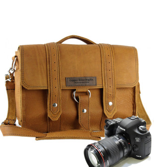 15" Large Sonoma Voyager Camera Bag in Tan Grizzly Leather