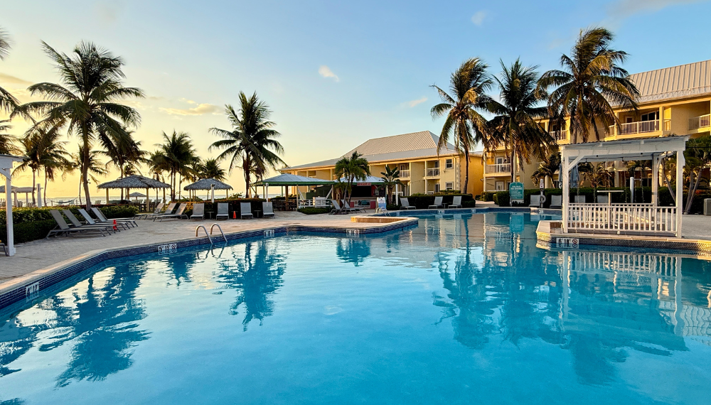 Holiday Inn Grand Cayman Resort for a Day Pass for Cruise Guests
Relax and enjoy your Resort for a Day cruise excursion at Holiday Inn Resort Grand Cayman with pool and beach access, perfect for your day in port.