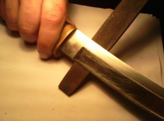 Sharpening swords the EASY way