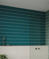 Arno Oval Forest Green Mosaic Tile (27.6x29cm)