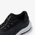 De Bata Industrials Onyx veiligheidsschoen, close-up van de binnenvoering en veters.