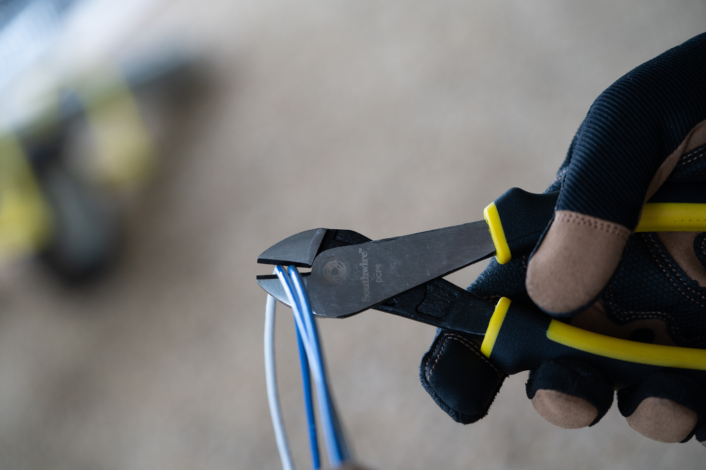 SOUTHWIRE DCP8, 8 IN DIAG CUT PLIERS-NEW GRIP