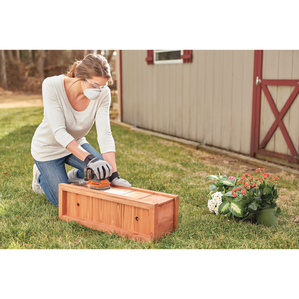 BLACK+DECKER 20V CORDLESS ROS