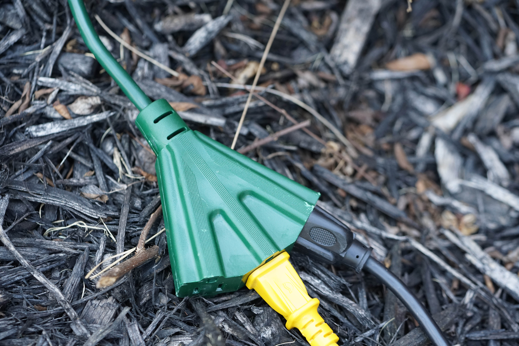 Woods CORD SET, 16/3 8' SJTW GREEN POWER BLOCK 12/BX