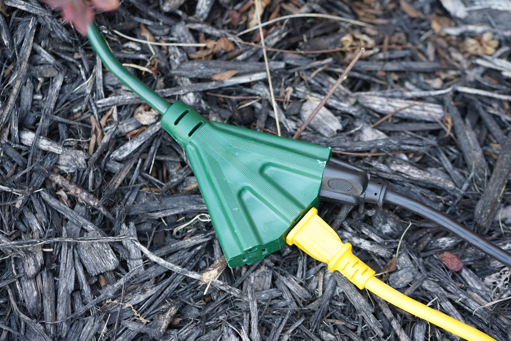 Woods CORD SET, 16/3 8' SJTW GREEN POWER BLOCK 12/BX