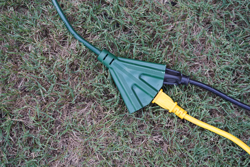 Woods CORD SET, 16/3 8' SJTW GREEN POWER BLOCK 12/BX