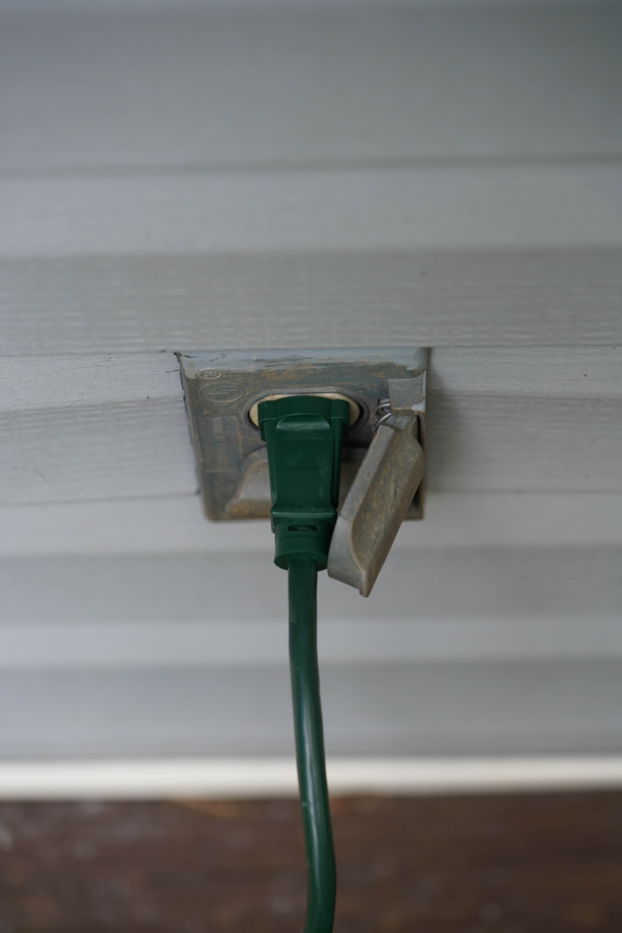 Woods CORD SET, 16/3 8' SJTW GREEN POWER BLOCK 12/BX