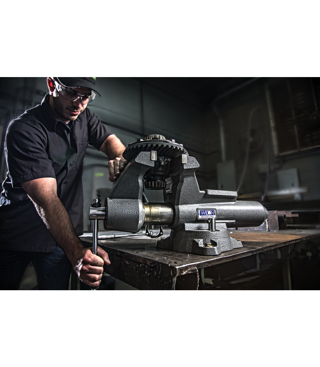 WILTON 845M, Mechanics Pro 4-1/2" Jaw Width, Round Channel Vise with Swivel Base