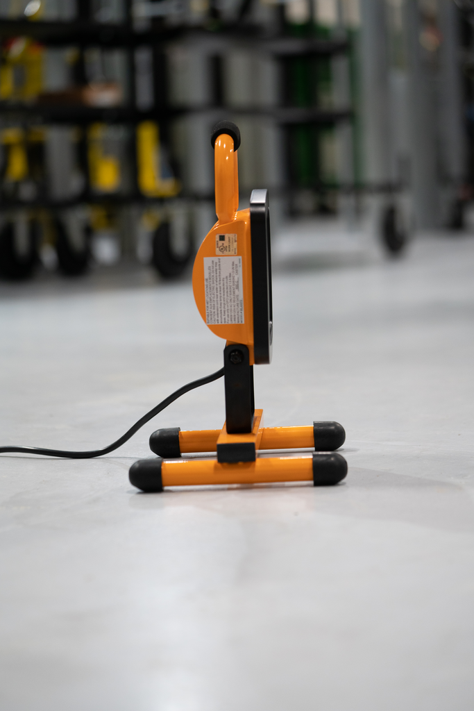 Woods Pro 6000 Lumen Portable Work Light 6/BX