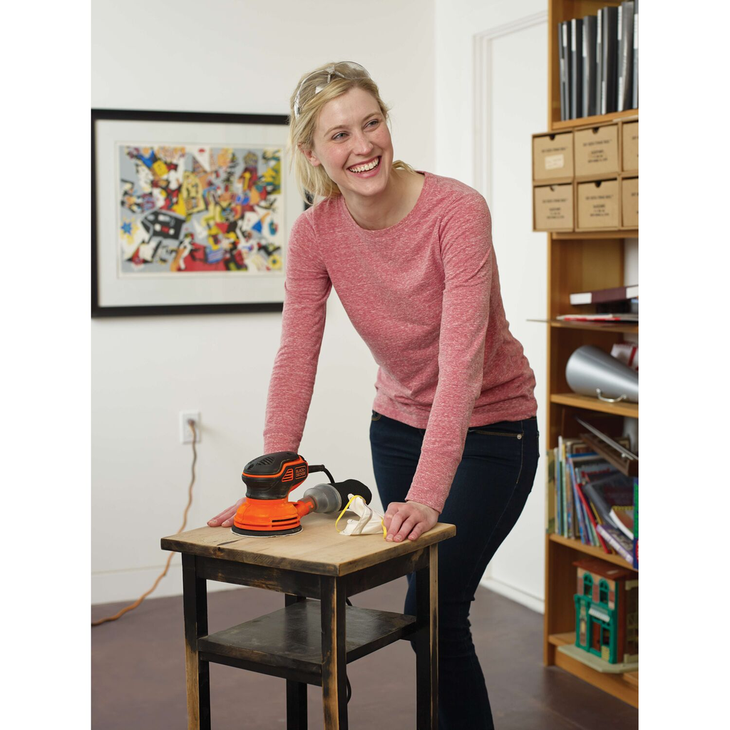BLACK+DECKER 2.4A Random Orbit Sander with Paddle Actuation