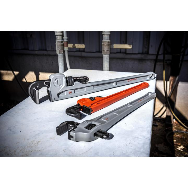 PIPE WRENCH,24",CAST IRON
