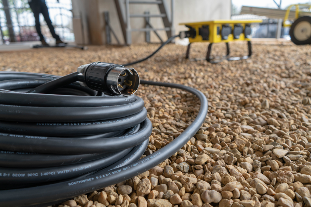 Southwire 50ft SEOW w/Hubbell C-Series Twist Lock Ends 6/3-8/1 1/EA