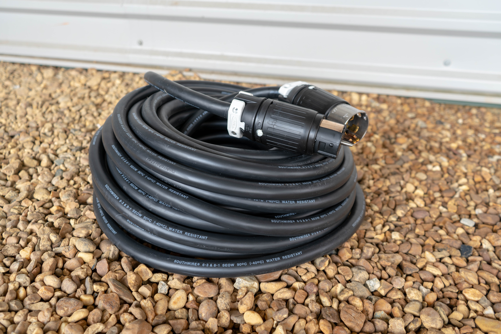 Southwire 50ft SEOW w/Hubbell C-Series Twist Lock Ends 6/3-8/1 1/EA