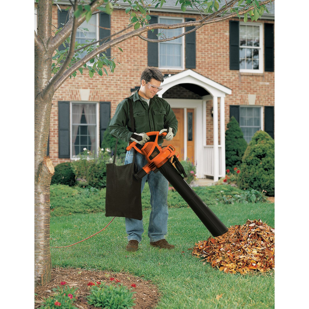 BLACK+DECKER 12 AMP BLOWER VACUUM