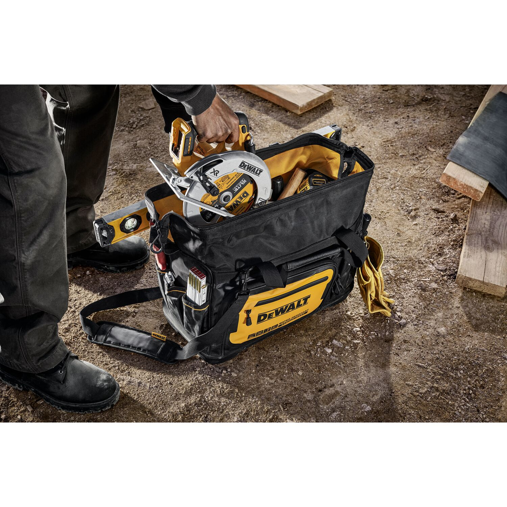 5.WALT 20 INCH TOOL BAG 2023