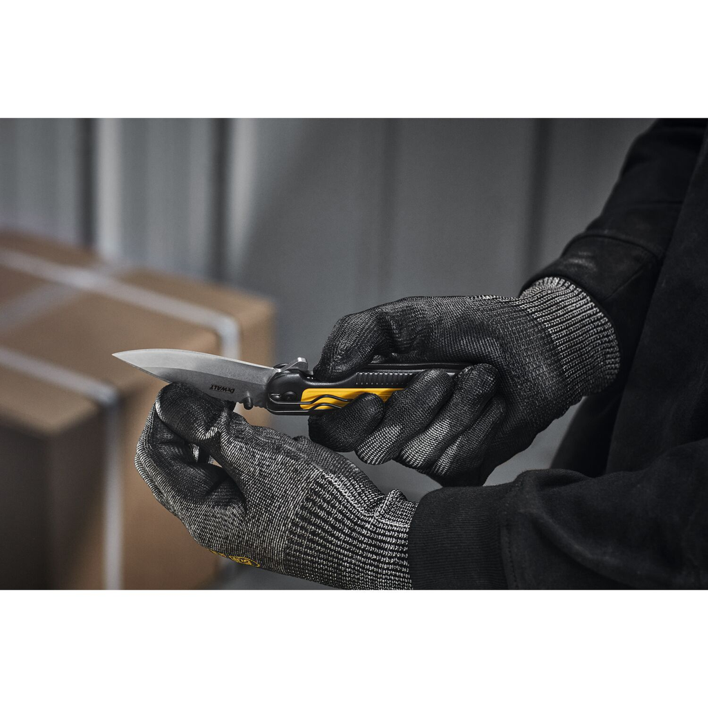 DW DROP POINT POCKET KNIFE