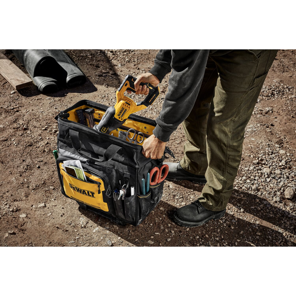 DEWALT 18in ROLLING TOOL BAG 2023