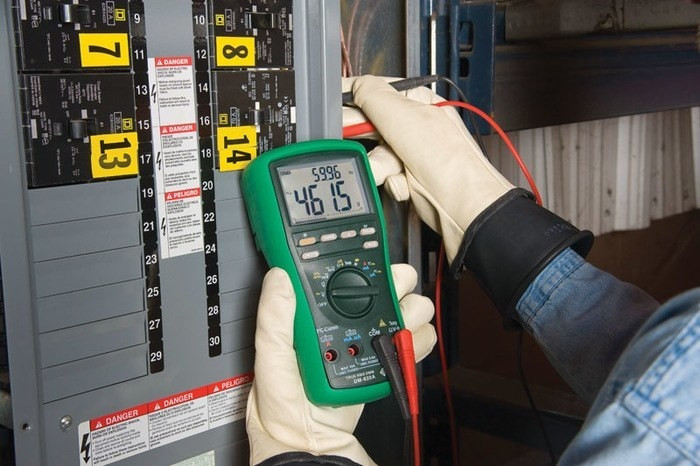 GREENLEE 10,000-Count Digital Multimeter, 1000V, 10A, Calibrated  (P/N DM-820A-C)