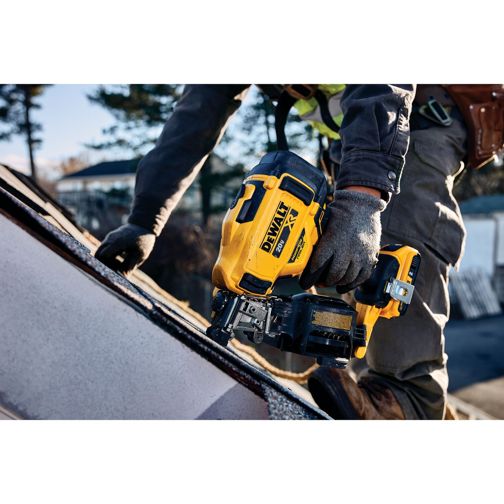 CORDLESS ROOFING NAILER KIT