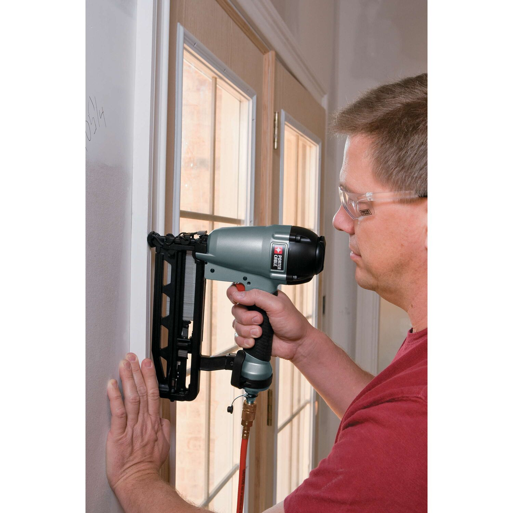 PORTER CABLE 16 GA., 2-1/2" FINISH NAILER KIT