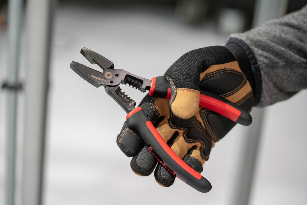 SOUTHWIRE PLIERS, LINESMANS MULTI 8" 6-N-1