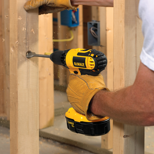 DeWALT 18V 1/2" Cordless Compact Drill/Driver Kit 1/EA