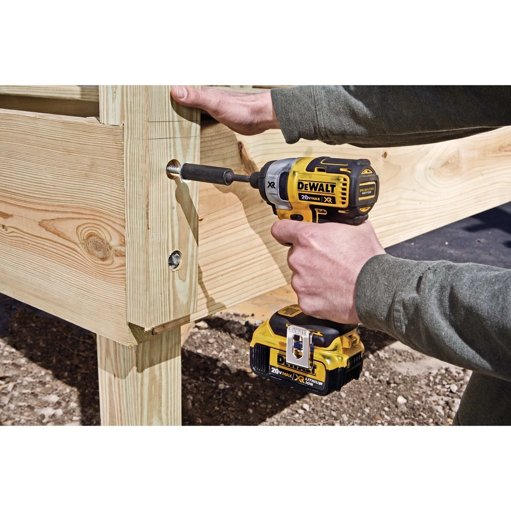 DeWALT 20V MAX* XR Li-Ion Brushless 1/4" Impact Driver Kit 1/EA