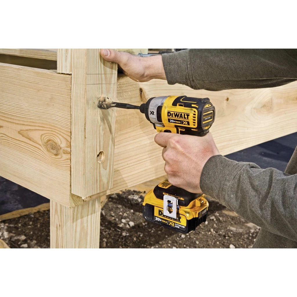 DeWALT 20V MAX* XR Li-Ion Brushless 1/4" Impact Driver Kit 1/EA