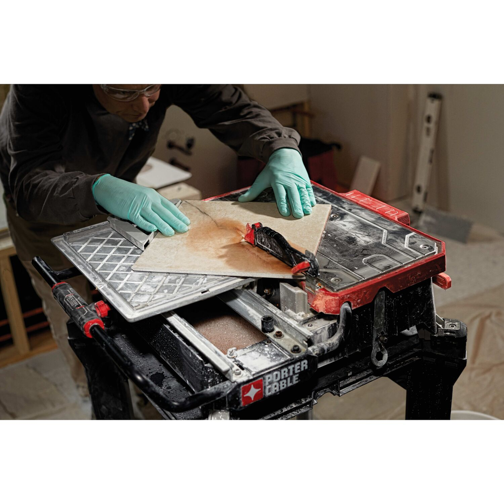 DEWALT 7" SLIDING TABLE TOP WET TILE SAW