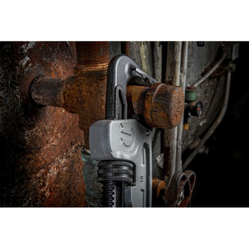 PIPE WRENCH,ALUMINUM,18"