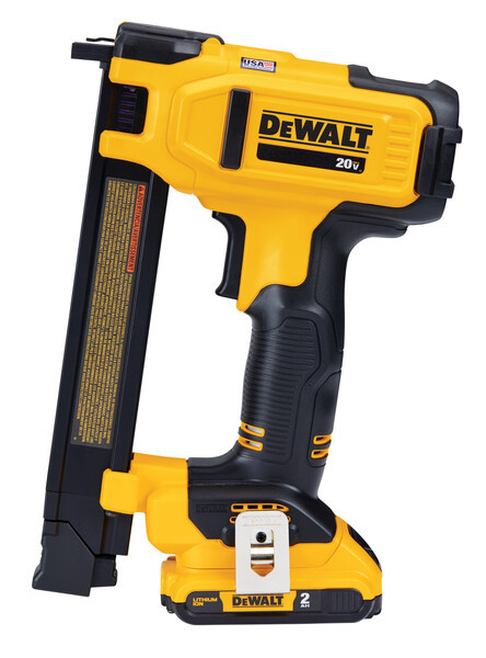 DEWALT 20V MAX* Cordless Cable Stapler Kit